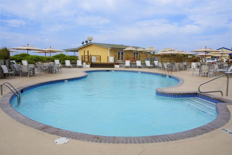Doubletree By Hilton Atlantic Beach Oceanfront Exterior foto
